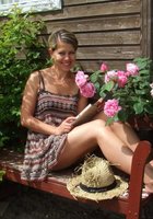 Полногрудые тетки не стесняются своей красоты 11 фото Полногрудые тетки не стесняются своей красоты 11 фото