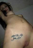 Худышка наслаждается мастурбацией, обнажая розовую щель 5 фото Худышка наслаждается мастурбацией, обнажая розовую щель 5 фото