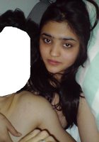 Молодая шахидка обнажается перед парнем 9 фото Молодая шахидка обнажается перед парнем 9 фото