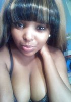 Длинноволосая негритянка с большой грудью фотографируется в спальне 4 фото Длинноволосая негритянка с большой грудью фотографируется в спальне 4 фото