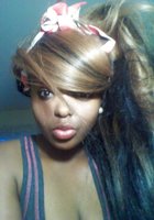 Длинноволосая негритянка с большой грудью фотографируется в спальне 2 фото Длинноволосая негритянка с большой грудью фотографируется в спальне 2 фото