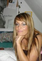 Развратная красотка за приятными «хлопотами» 10 фото Развратная красотка за приятными «хлопотами» 10 фото