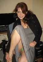 Игроманка сняла одежду, не выпуская джойстик из рук 1 фото Игроманка сняла одежду, не выпуская джойстик из рук 1 фото