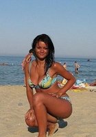 Девушки на море позируют в купальниках, топлес и голыми 23 фото Девушки на море позируют в купальниках, топлес и голыми 23 фото