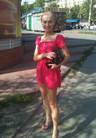 Модель вернулась из бутика и разделась на кровати 2 фото Модель вернулась из бутика и разделась на кровати 2 фото