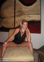 Подруги примеряют сексуальное белье дома 4 фото Подруги примеряют сексуальное белье дома 4 фото