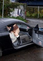 Парни трахают молодых девок на публике 9 фото Парни трахают молодых девок на публике 9 фото