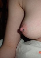 Красавица фотографируется после секса с другом 4 фото Красавица фотографируется после секса с другом 4 фото