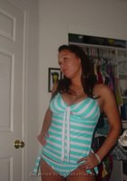 Полненькая латинка делает домашние селфи в нижнем белье 5 фото Полненькая латинка делает домашние селфи в нижнем белье 5 фото