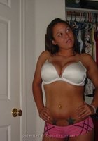 Полненькая латинка делает домашние селфи в нижнем белье 34 фото Полненькая латинка делает домашние селфи в нижнем белье 34 фото