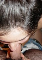 Черноволосая девушка сосет короткий член 8 фото Черноволосая девушка сосет короткий член 8 фото