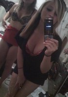 Молодые девушки снимают себя стоя перед зеркалом в трусах 2 фото Молодые девушки снимают себя стоя перед зеркалом в трусах 2 фото