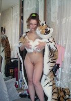 Частная эротика с мамкой любящей позировать в стиле ню 10 фото Частная эротика с мамкой любящей позировать в стиле ню 10 фото