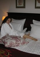 Брюнетка разделась перед спонсором в отеле 1 фото Брюнетка разделась перед спонсором в отеле 1 фото