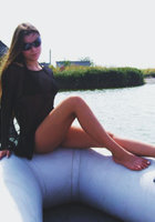 Красивая модель отправилась отдыхать в горы и на море 9 фото Красивая модель отправилась отдыхать в горы и на море 9 фото