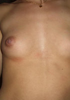 Молодожены развлекаются в спальной комнате 2 фото Молодожены развлекаются в спальной комнате 2 фото