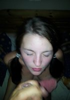 Девушка с косичками отсасывает большой член 4 фото Девушка с косичками отсасывает большой член 4 фото