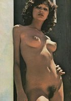 Девушки отдыхают на курорте и показывают свои дебри 7 фото Девушки отдыхают на курорте и показывают свои дебри 7 фото