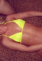 Зрелые леди выставили задницы на всеобщее обозрение 18 фото Зрелые леди выставили задницы на всеобщее обозрение 18 фото