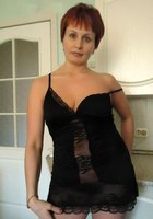 Зрелые леди выставили задницы на всеобщее обозрение 5 фото Зрелые леди выставили задницы на всеобщее обозрение 5 фото