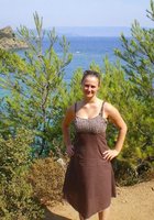 Голая блондинка с большими сиськами плавает в озере 1 фото Голая блондинка с большими сиськами плавает в озере 1 фото