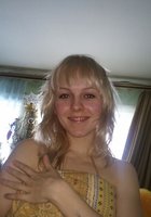 Блондинка в белых чулках показала пилотку 5 фото Блондинка в белых чулках показала пилотку 5 фото