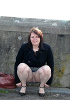 Полная леди в чулках сидит на унитазе 1 фото Полная леди в чулках сидит на унитазе 1 фото