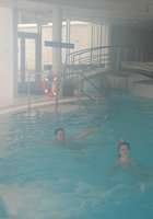 Голая семейная пара отдыхает на зимней природе 6 фото Голая семейная пара отдыхает на зимней природе 6 фото