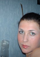 Женщина засунула розу между голых яголиц и в вагину 4 фото Женщина засунула розу между голых яголиц и в вагину 4 фото