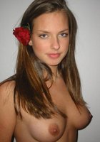 Жаркие подруги сосут и обнажаются дома 2 фото Жаркие подруги сосут и обнажаются дома 2 фото