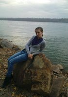 Скромница раздевается и лежит в кровати голой 8 фото Скромница раздевается и лежит в кровати голой 8 фото