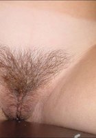 Любовница с татуировкой бабочки хвастается своей небритой киской 3 фото Любовница с татуировкой бабочки хвастается своей небритой киской 3 фото