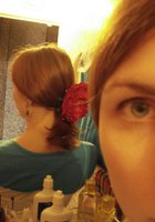 Рыжеволосая бестия занимается гимнастикой в комнате 19 фото Рыжеволосая бестия занимается гимнастикой в комнате 19 фото