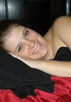 Партнерша отсасывает и лежит голой на кровати 5 фото Партнерша отсасывает и лежит голой на кровати 5 фото