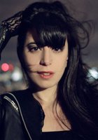 Брюнетка с татуировками хвастается на крыше дома голым телом 30 фото Брюнетка с татуировками хвастается на крыше дома голым телом 30 фото