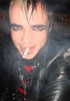 Эмо девушка любит сосать члены и целоваться с подругами 6 фото Эмо девушка любит сосать члены и целоваться с подругами 6 фото