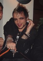 Эмо девушка любит сосать члены и целоваться с подругами 8 фото Эмо девушка любит сосать члены и целоваться с подругами 8 фото