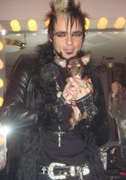 Эмо девушка любит сосать члены и целоваться с подругами 19 фото Эмо девушка любит сосать члены и целоваться с подругами 19 фото