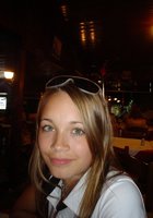 Курортница загорает и оголяет сиськи 1 фото Курортница загорает и оголяет сиськи 1 фото