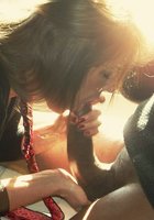 Чернокожие занялись межрасовым сексом на кровати 21 фото Чернокожие занялись межрасовым сексом на кровати 21 фото