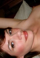 Брюнетка выставляет напоказ свои аппетитные сиськи 12 фото Брюнетка выставляет напоказ свои аппетитные сиськи 12 фото