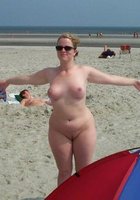 Подруги отдыхают летом с мужьями и одни 4 фото Подруги отдыхают летом с мужьями и одни 4 фото