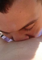 Страстная брюнетка готова выставлять напоказ прелести дома и на природе 4 фото Страстная брюнетка готова выставлять напоказ прелести дома и на природе 4 фото