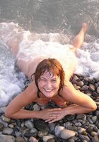 Молодая девушка хвастается откровенными снимками с голыми дойками на отдыхе 3 фото Молодая девушка хвастается откровенными снимками с голыми дойками на отдыхе 3 фото