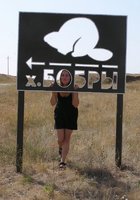 Молодая девушка хвастается откровенными снимками с голыми дойками на отдыхе 8 фото Молодая девушка хвастается откровенными снимками с голыми дойками на отдыхе 8 фото