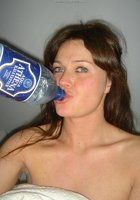 Телка по пьяни отсосала член 23 фото Телка по пьяни отсосала член 23 фото