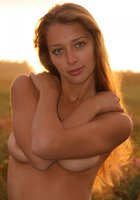 Девушка обнажила свое тело на природе 26 фото Девушка обнажила свое тело на природе 26 фото