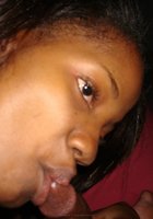 Шоколадка трахается и отсасывает у своего партнера 7 фото Шоколадка трахается и отсасывает у своего партнера 7 фото