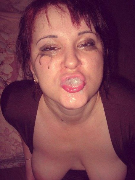 Девушки сосут огромные члены, в том числе черные 4 фотография