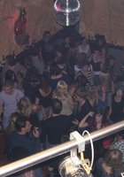 Люди ищут эротические развлечения на большой дискотеке 3 фото Люди ищут эротические развлечения на большой дискотеке 3 фото